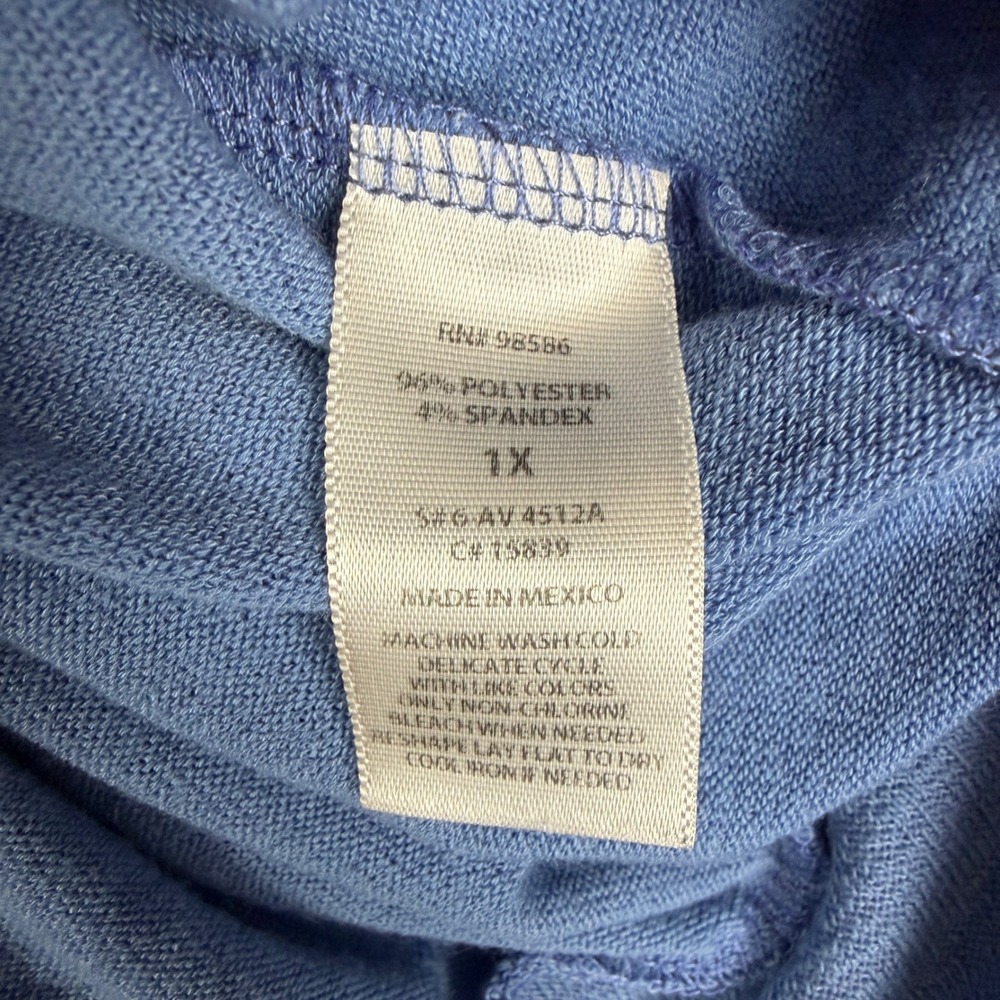 Ava James Women's 1X Blue‎ Surplice Wrap Sleeveless Banded Hem Top - Picture 7 of 7